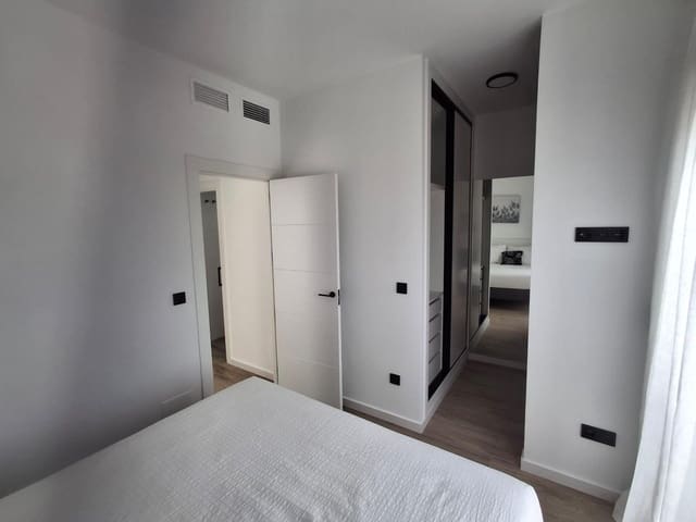 Apartamento de 3 habitaciones en Los Alcázares en venta con piscina garaje - 357.000 € (Ref: 9311090)