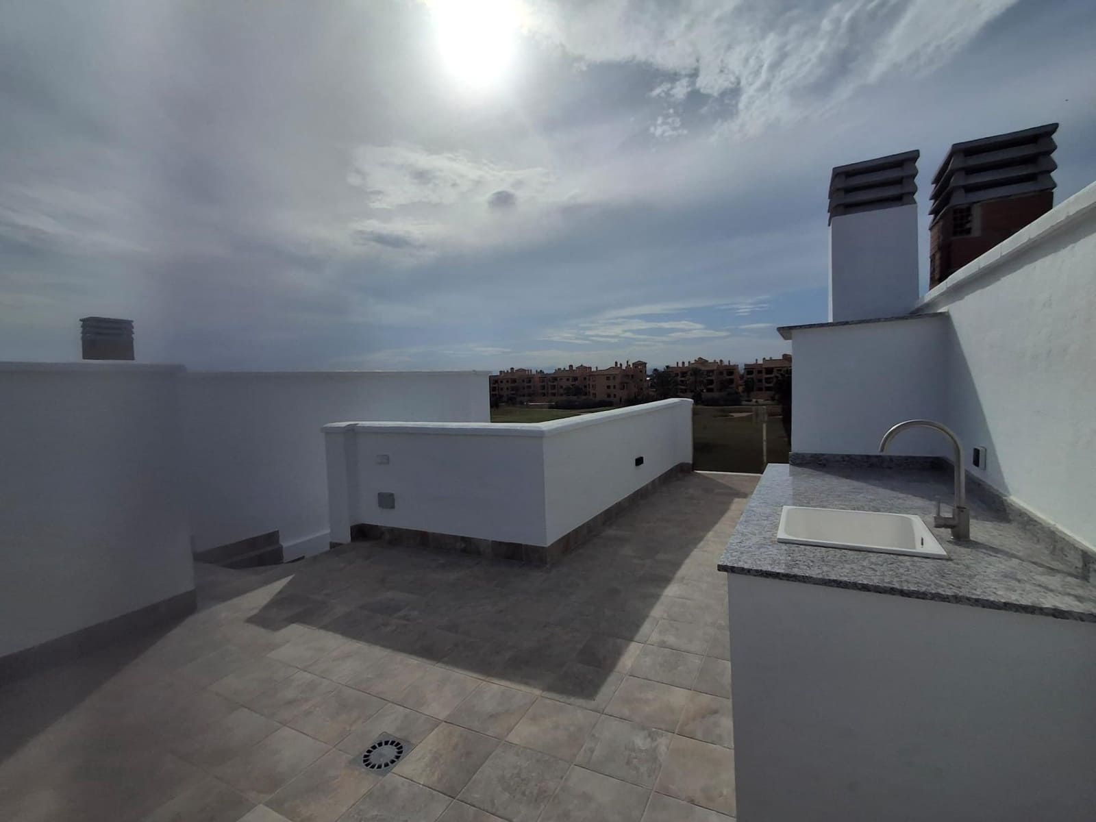 Apartamento de 3 habitaciones en Los Alcázares en venta con piscina garaje - 357.000 € (Ref: 9311090)