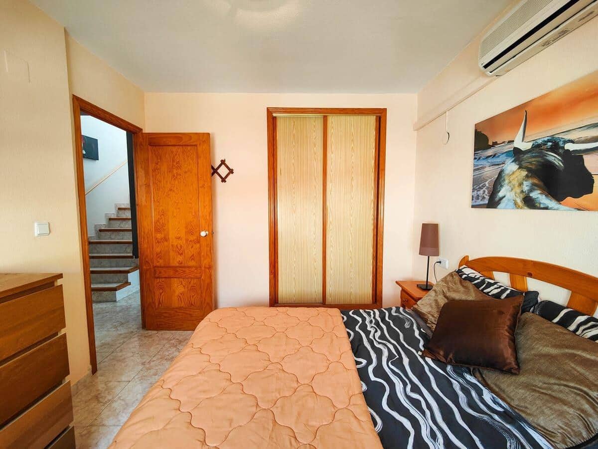 3 bedroom Terraced Villa for sale in Los Altos with pool - € 210,000 (Ref: 9326358)