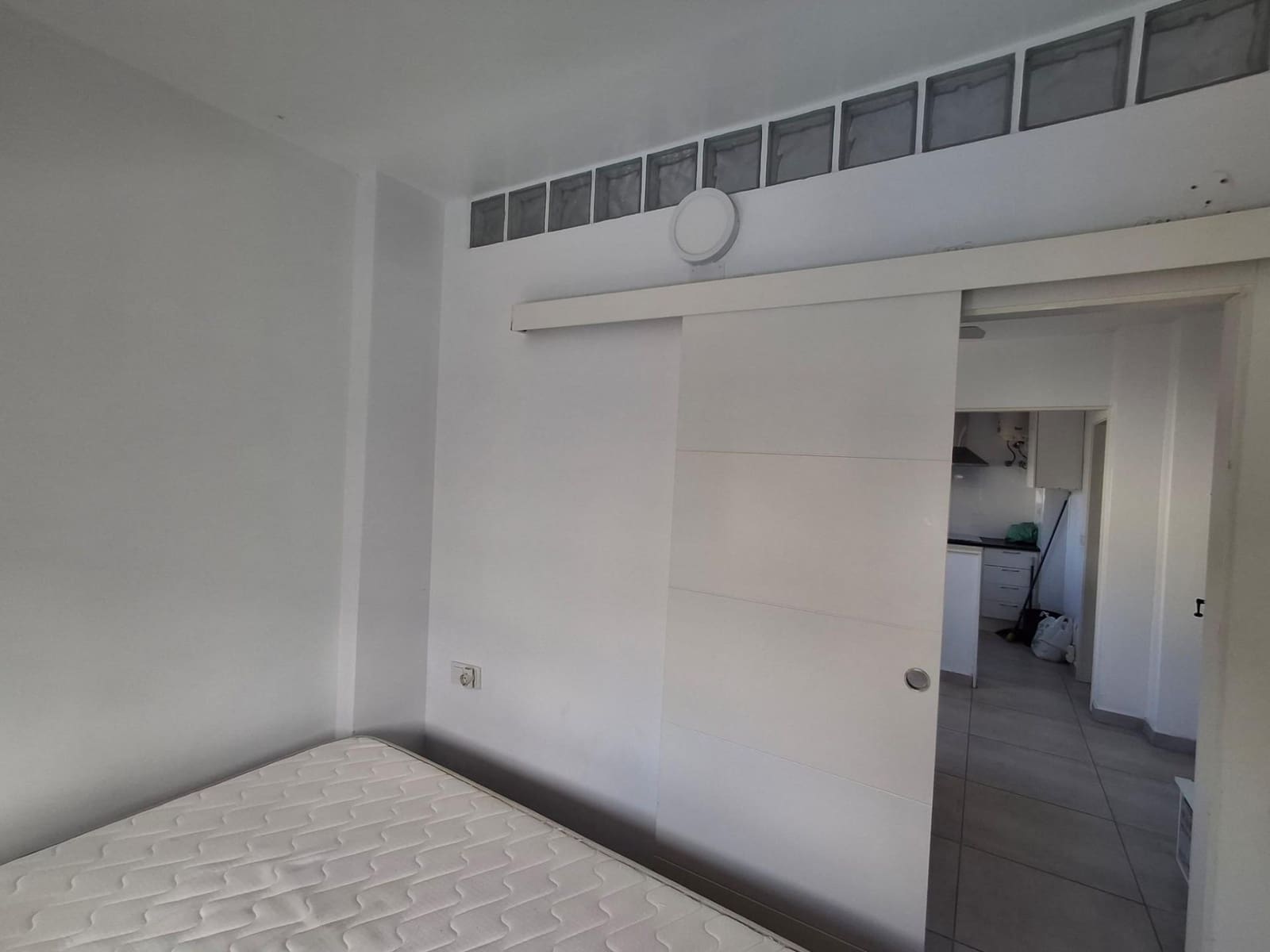 Studio na sprzedaż w Torrevieja z basenem - 95 000 € (Ref: 9326359)