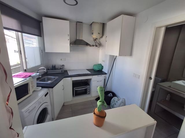 Studio till salu i El Acequión - Los Náufragos, Torrevieja med pool - 95 000 € (Ref: 9326359)