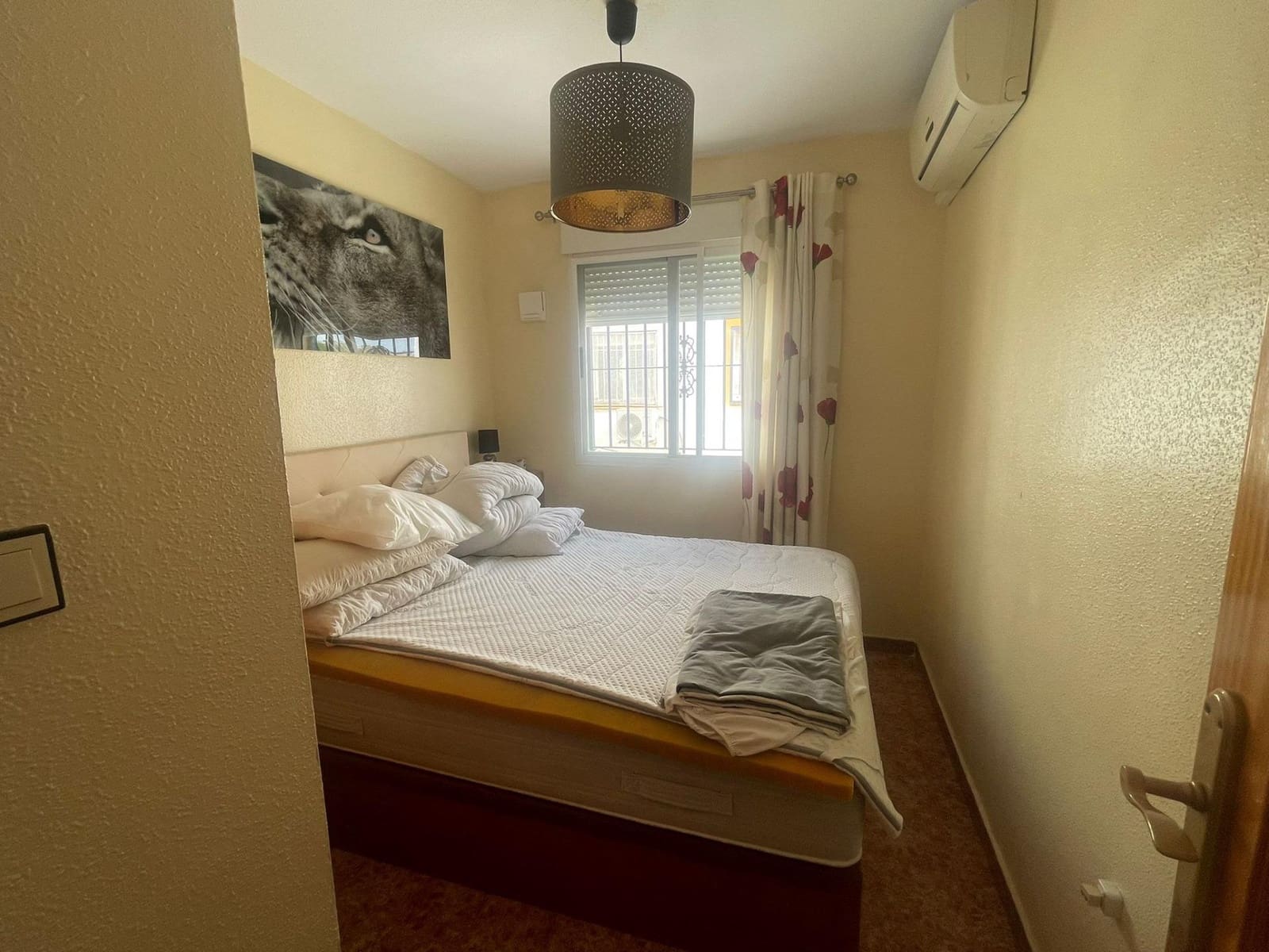 3 sypialnia Dom szeregowy na sprzedaż w Torrevieja z basenem - 210 000 € (Ref: 9335235)