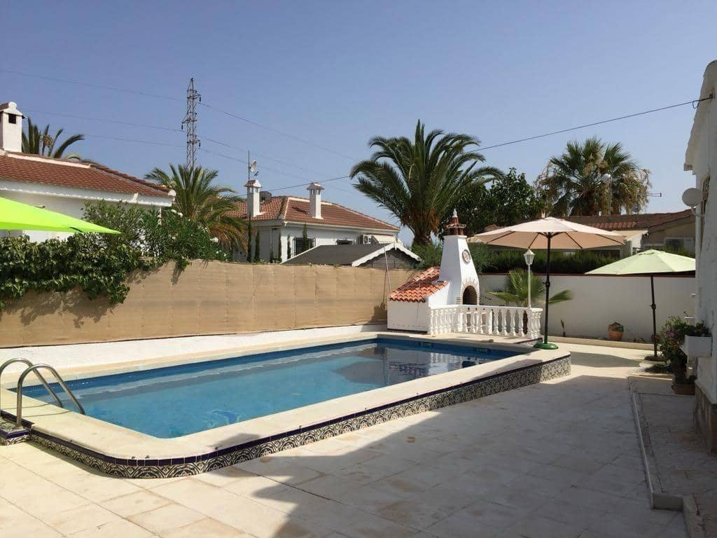 3 sypialnia Willa na sprzedaż w Ciudad Quesada z basenem garażem - 435 000 € (Ref: 9335236)