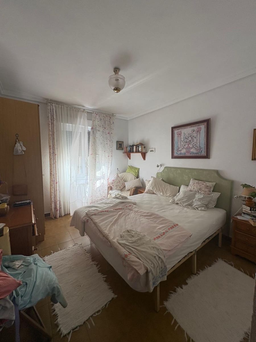 3 sypialnia Willa na sprzedaż w Ciudad Quesada z basenem garażem - 435 000 € (Ref: 9335236)