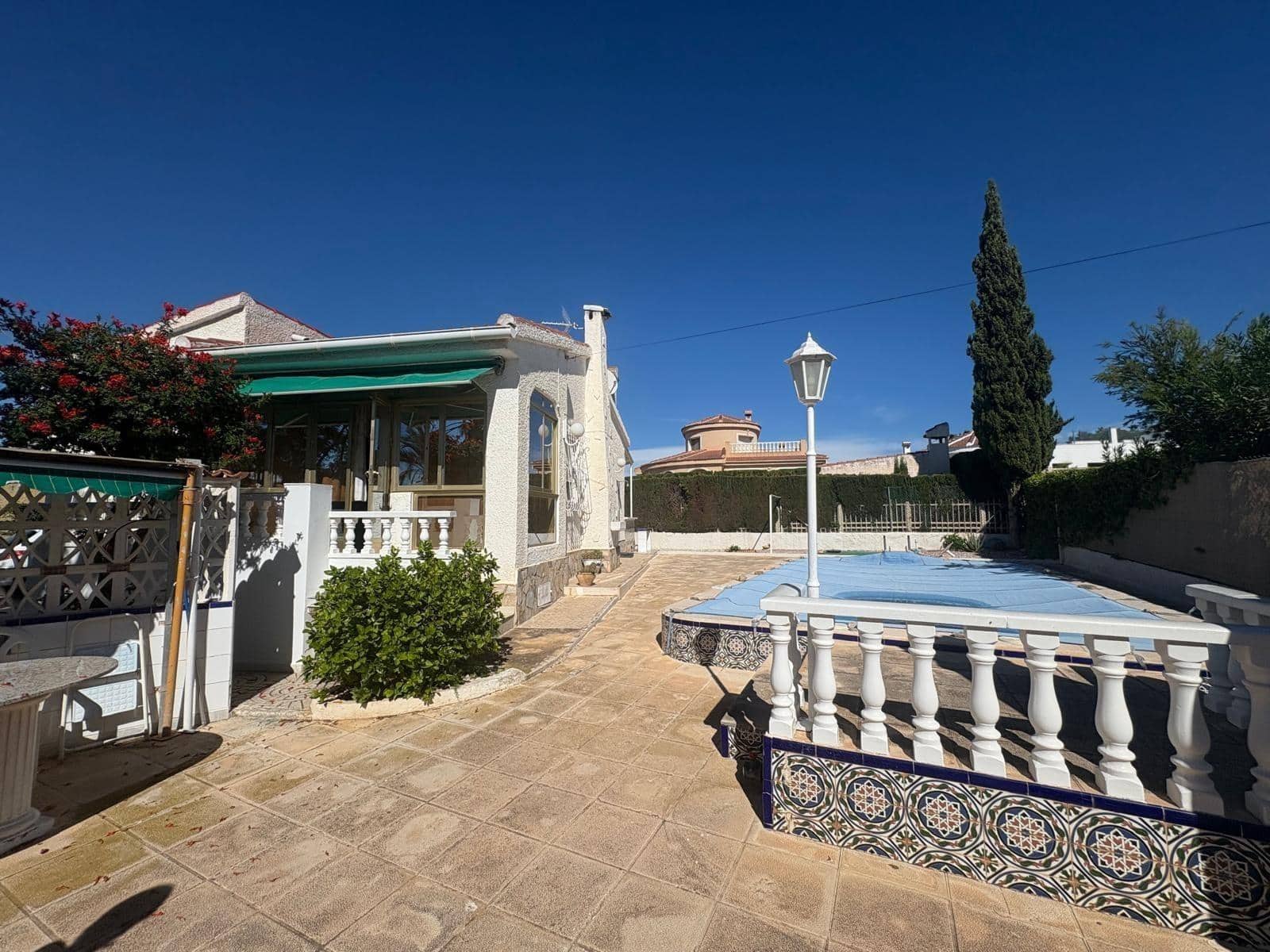 3 sypialnia Willa na sprzedaż w Ciudad Quesada z basenem garażem - 435 000 € (Ref: 9335236)