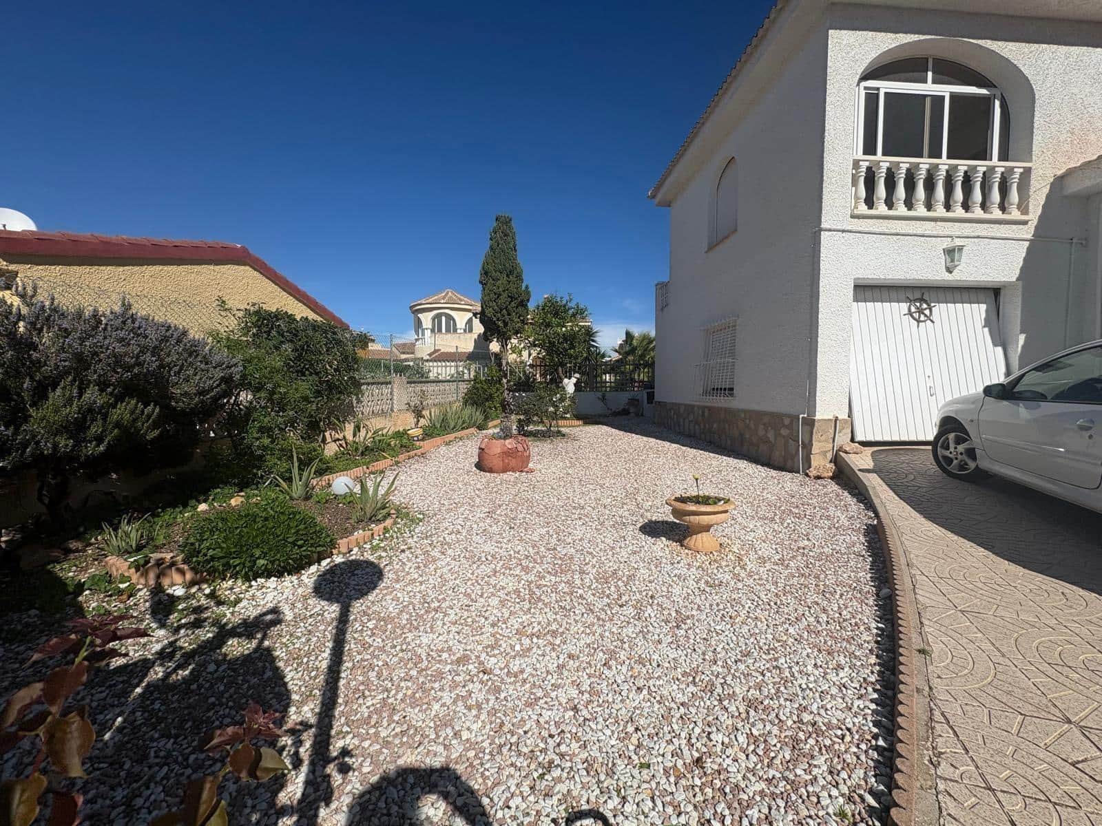 3 sypialnia Willa na sprzedaż w Ciudad Quesada z basenem garażem - 435 000 € (Ref: 9335236)