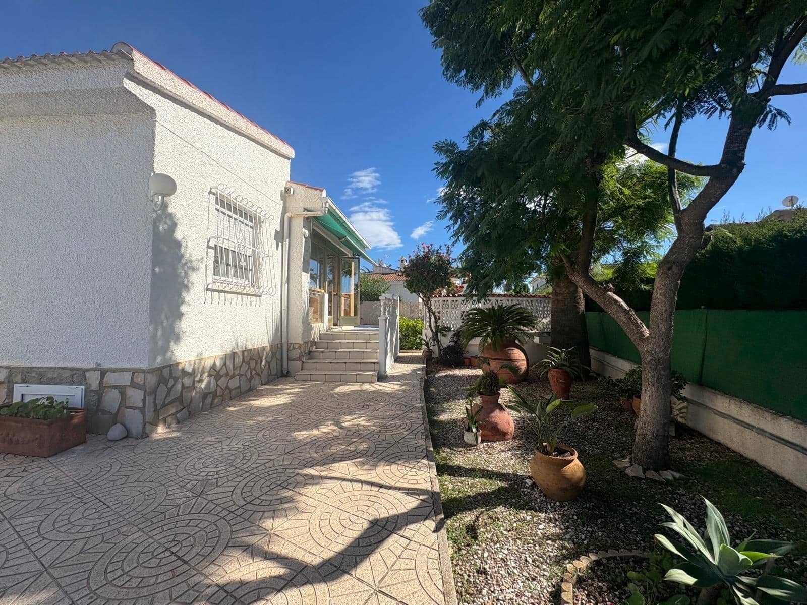 3 sypialnia Willa na sprzedaż w Ciudad Quesada z basenem garażem - 435 000 € (Ref: 9335236)