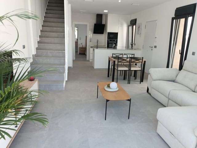 3 soveværelse Rækkehus til salg i Daya Nueva med swimmingpool - € 317.000 (Ref: 9337858)