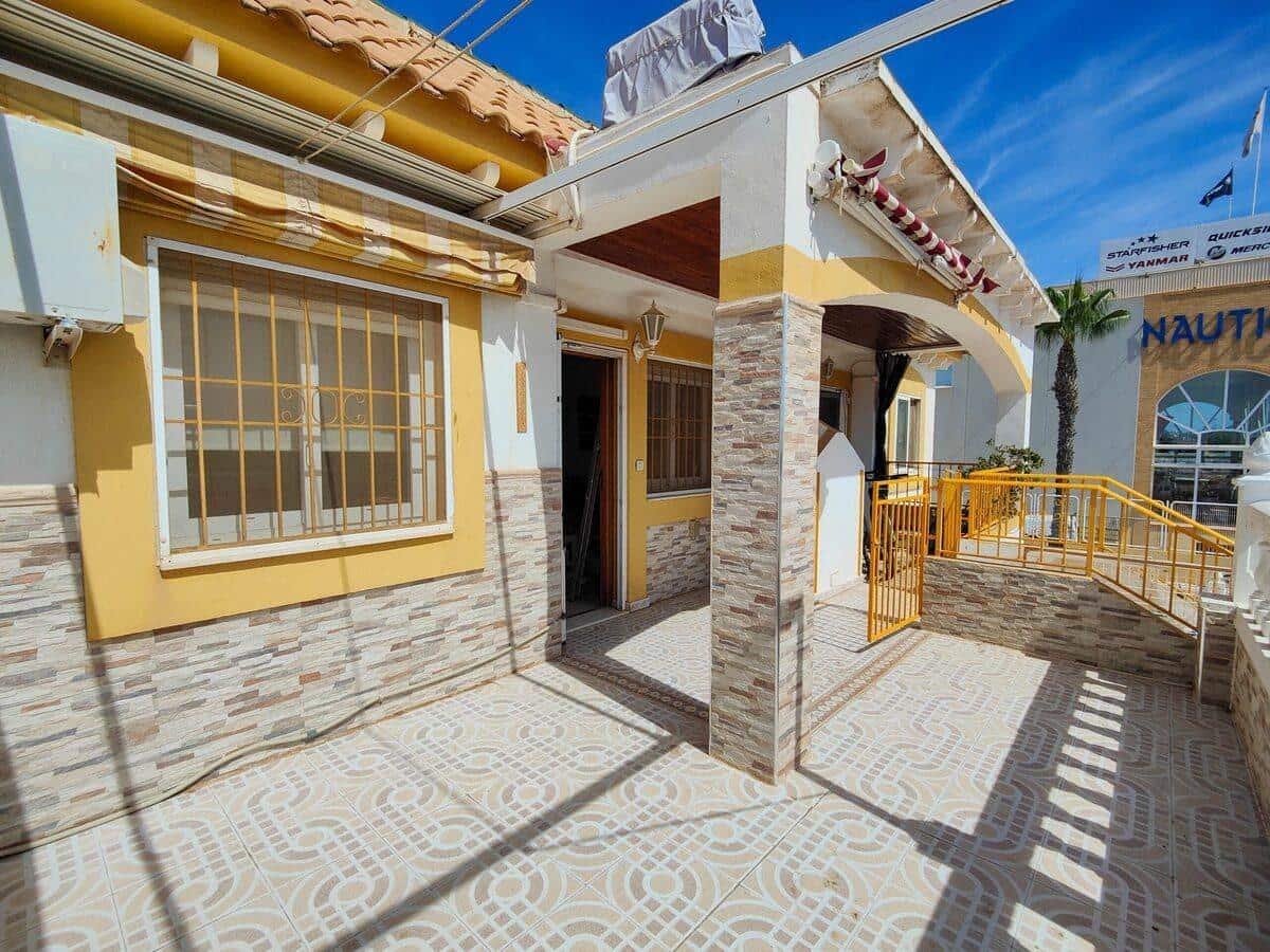 3 sypialnia Bungalow na sprzedaż w Torrevieja z basenem - 159 900 € (Ref: 9347156)