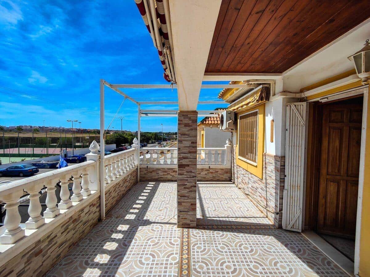 3 sypialnia Bungalow na sprzedaż w Torrevieja z basenem - 159 900 € (Ref: 9347156)