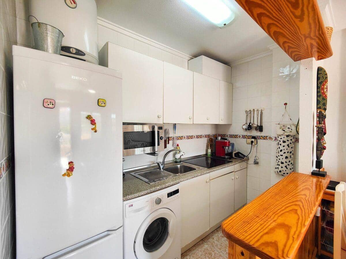 3 soveværelse Bungalow til salg i Torrevieja med swimmingpool - € 154.900 (Ref: 9347156)