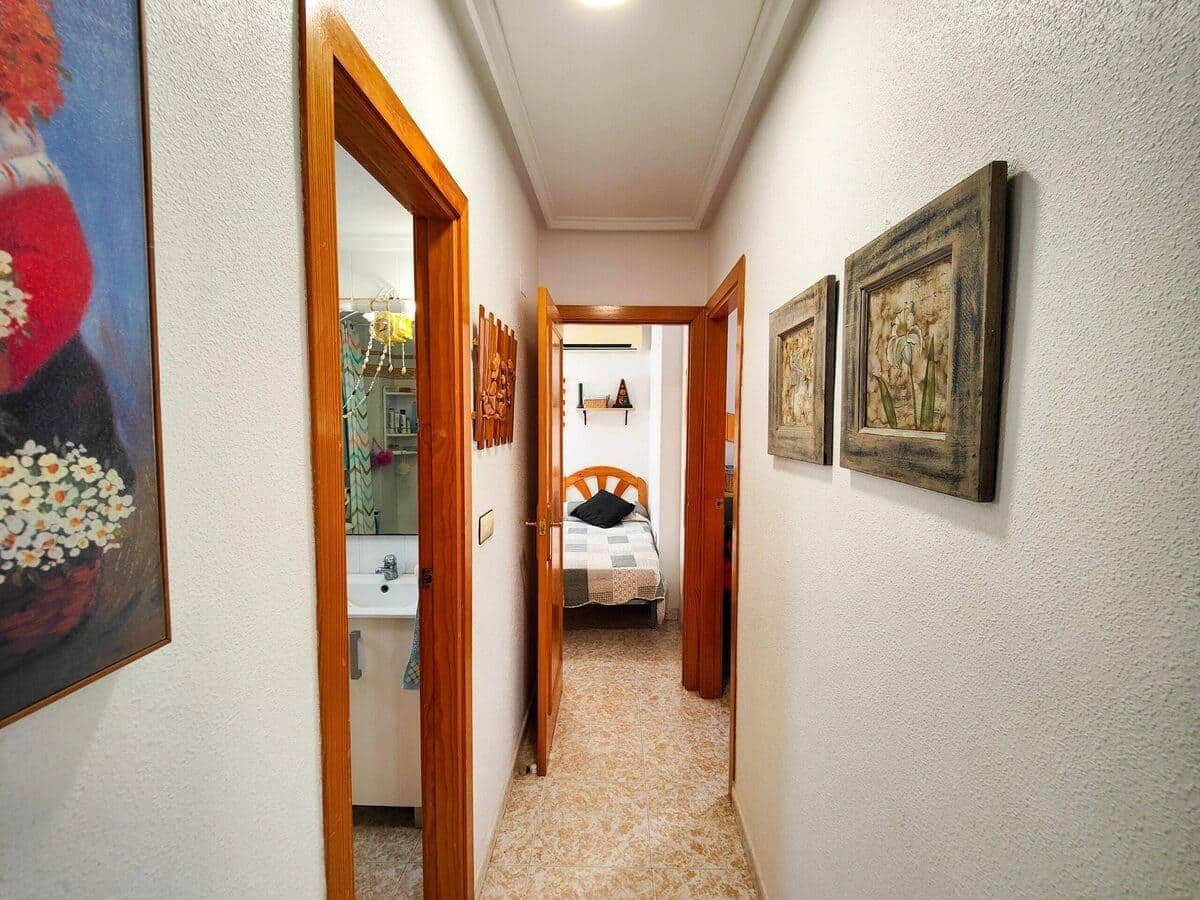 3 soveværelse Bungalow til salg i Torrevieja med swimmingpool - € 154.900 (Ref: 9347156)