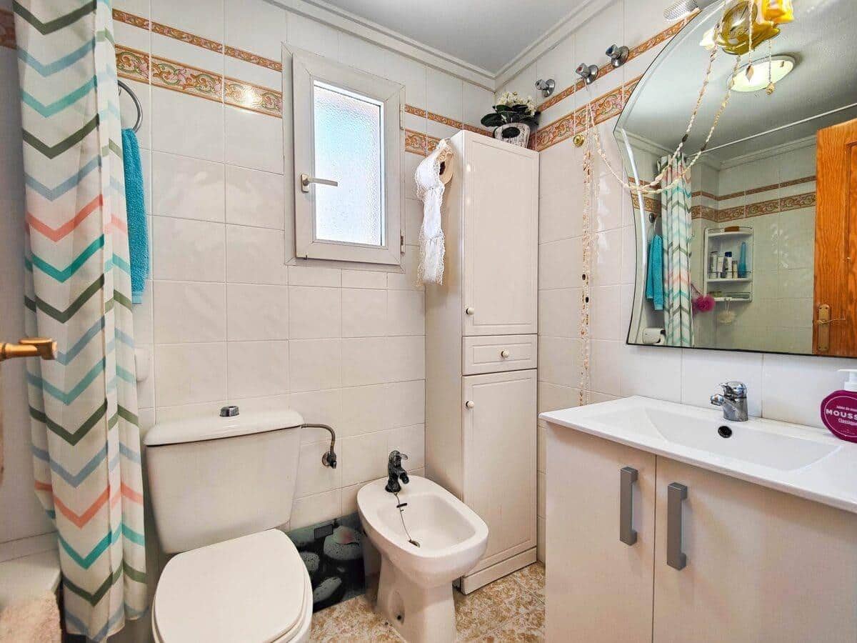 3 soveværelse Bungalow til salg i Torrevieja med swimmingpool - € 154.900 (Ref: 9347156)
