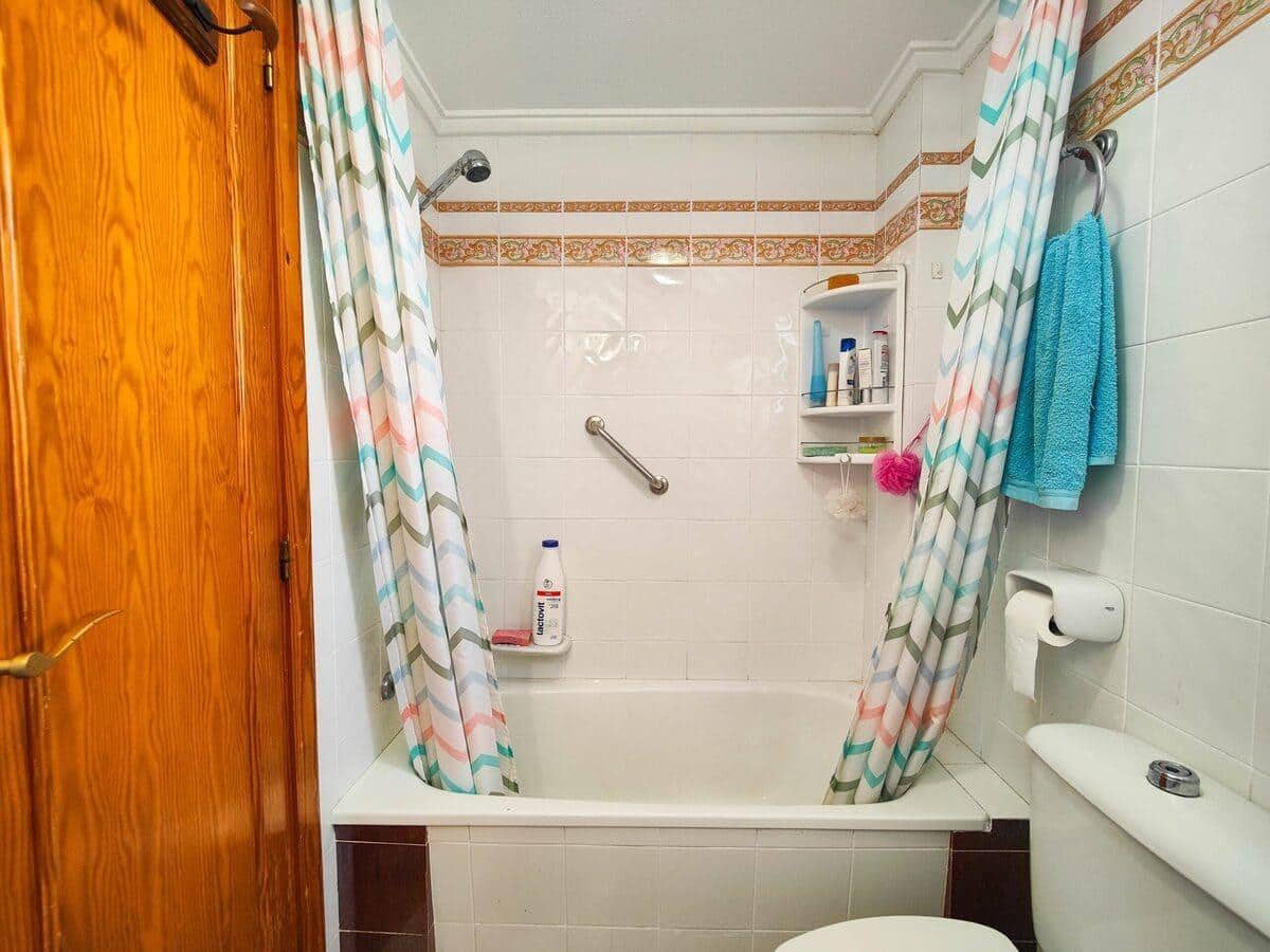 3 soveværelse Bungalow til salg i Torrevieja med swimmingpool - € 154.900 (Ref: 9347156)