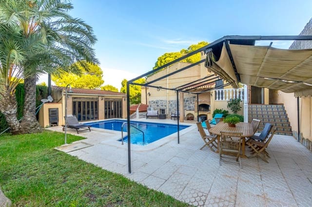 3 soverom Villa til salgs i Playa de los Locos, Torrevieja med svømmebasseng - € 490 000 (Ref: 9356081)