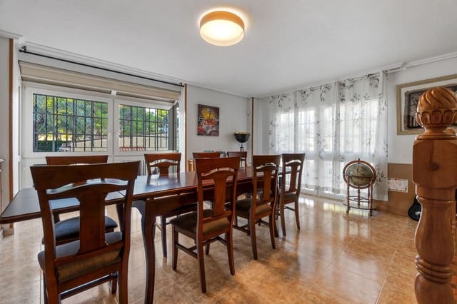 3 soverom Villa til salgs i Playa de los Locos, Torrevieja med svømmebasseng - € 490 000 (Ref: 9356081)