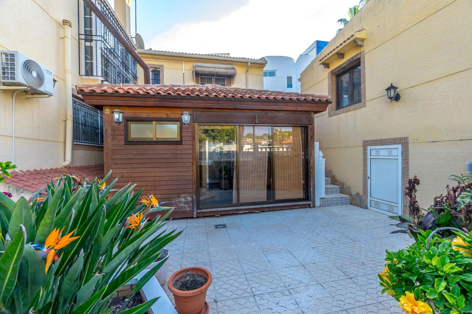 3 bedroom Villa for sale in Los Balcones with pool - € 490,000 (Ref: 9356081)