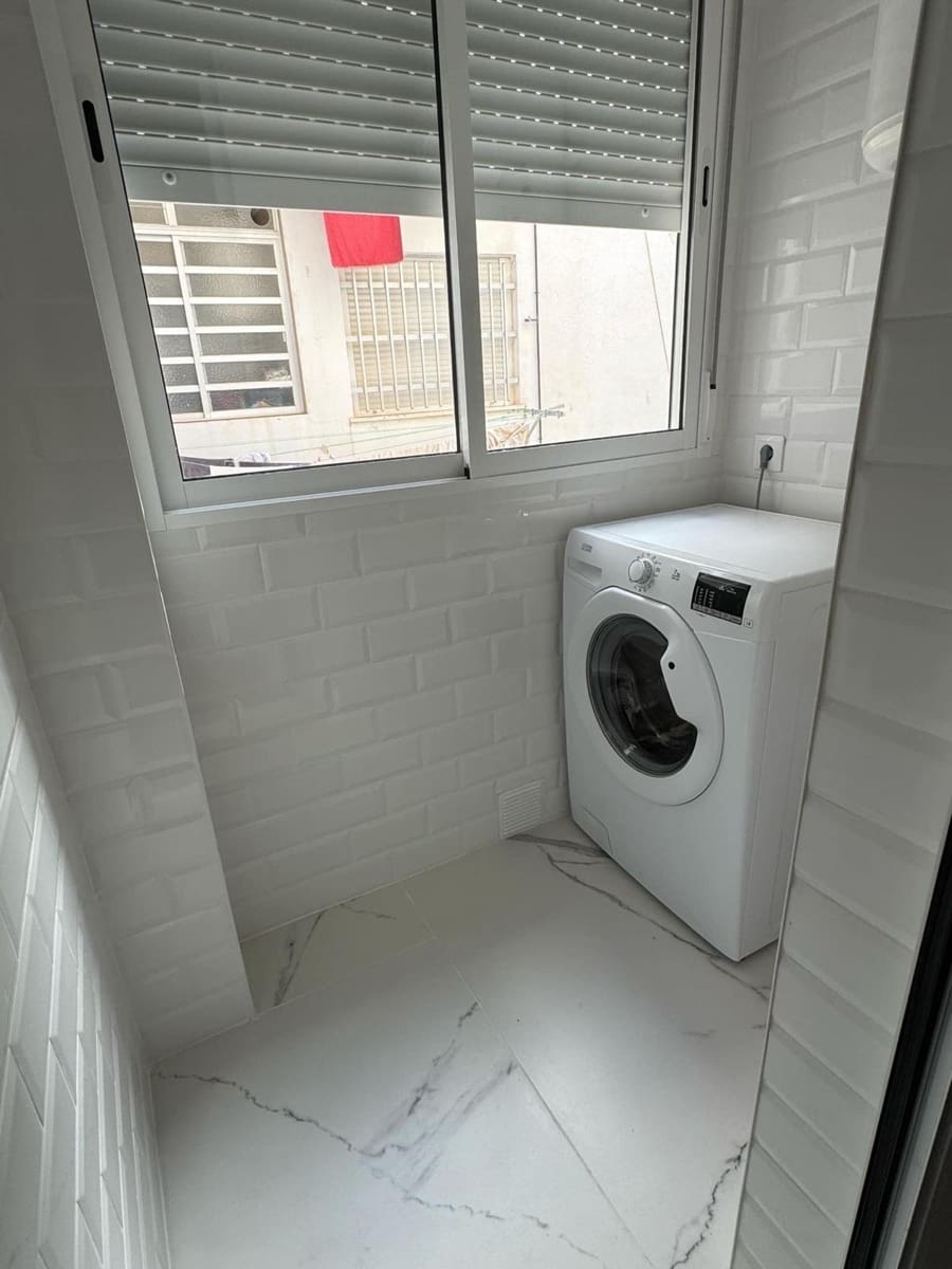 3 chambre Appartement à vendre à Torrevieja avec garage - 278 000 € (Ref: 9356082)