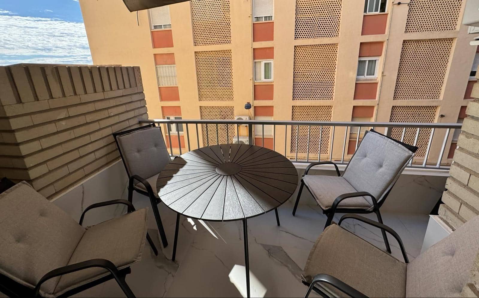 3 chambre Appartement à vendre à Torrevieja avec garage - 278 000 € (Ref: 9356082)