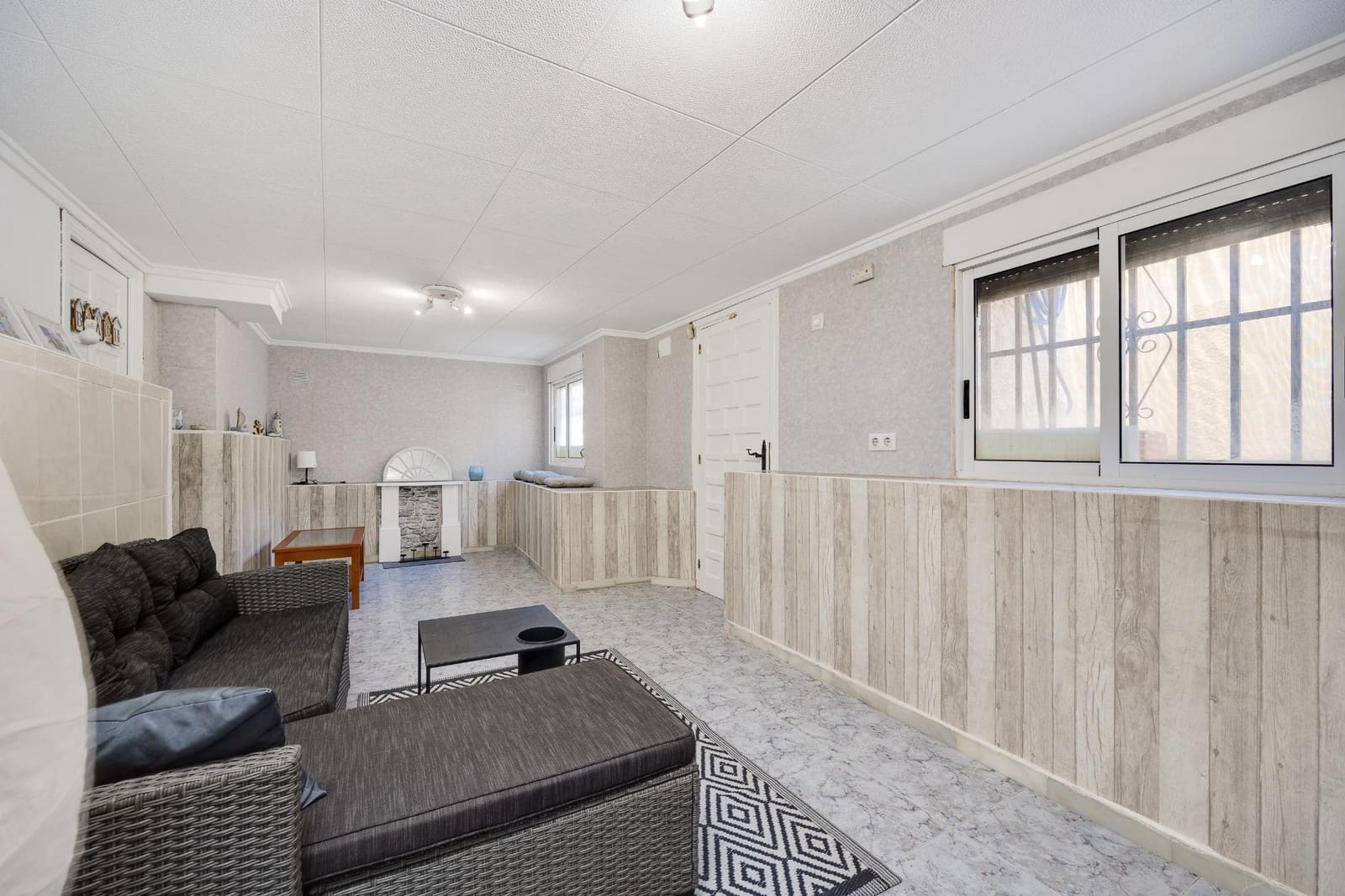 3 sypialnia Willa na sprzedaż w La Marina z basenem - 230 000 € (Ref: 9356083)