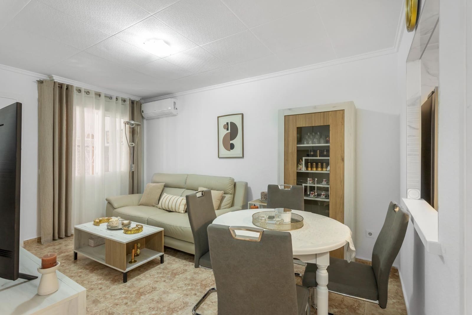 2 sypialnia Dom szeregowy na sprzedaż w Torrevieja - 129 900 € (Ref: 9359454)