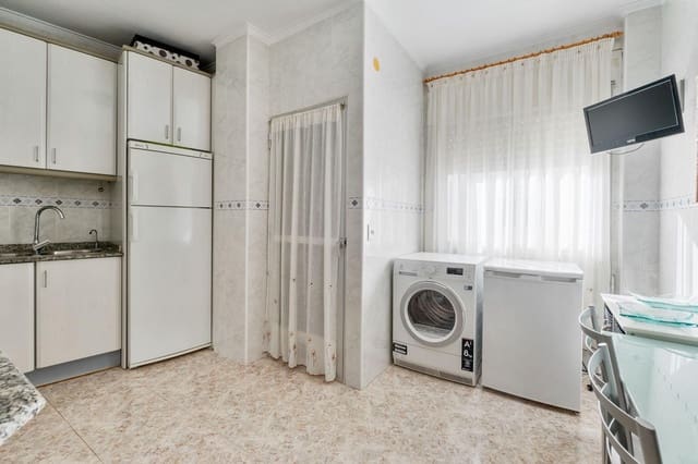 3 quarto Apartamento para venda em Centro, Torrevieja com garagem - 210 000 € (Ref: 9362525)