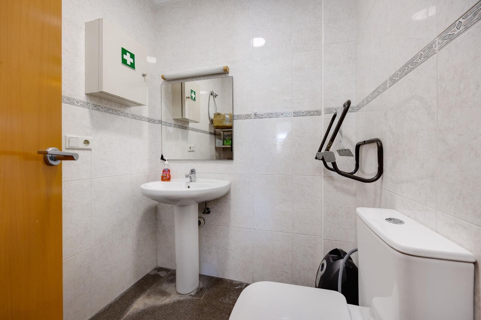 1 quarto Comercial para venda em Rojales - 130 000 € (Ref: 9382733)