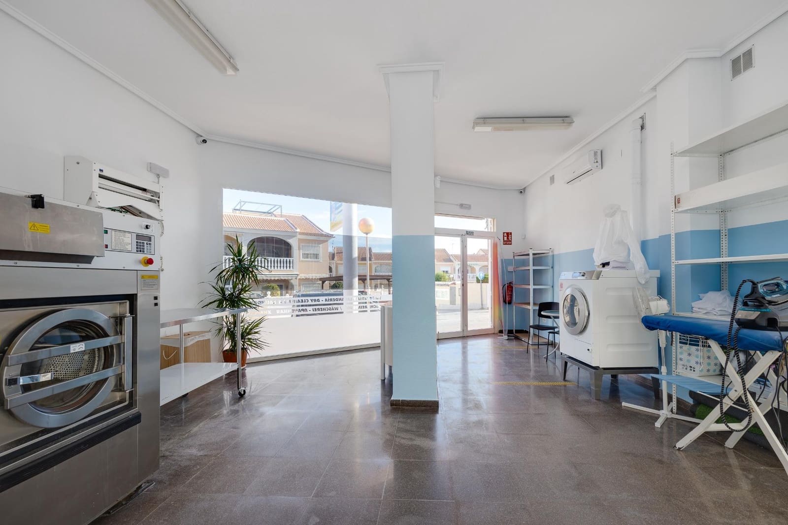 1 bedroom Commercial for sale in Rojales - € 130,000 (Ref: 9382733)