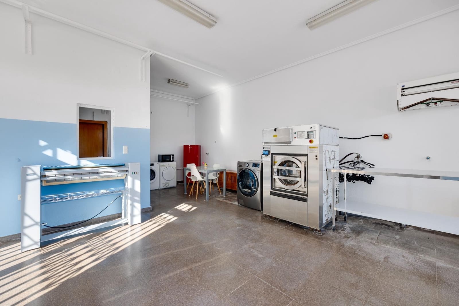 1 bedroom Commercial for sale in Rojales - € 130,000 (Ref: 9382733)