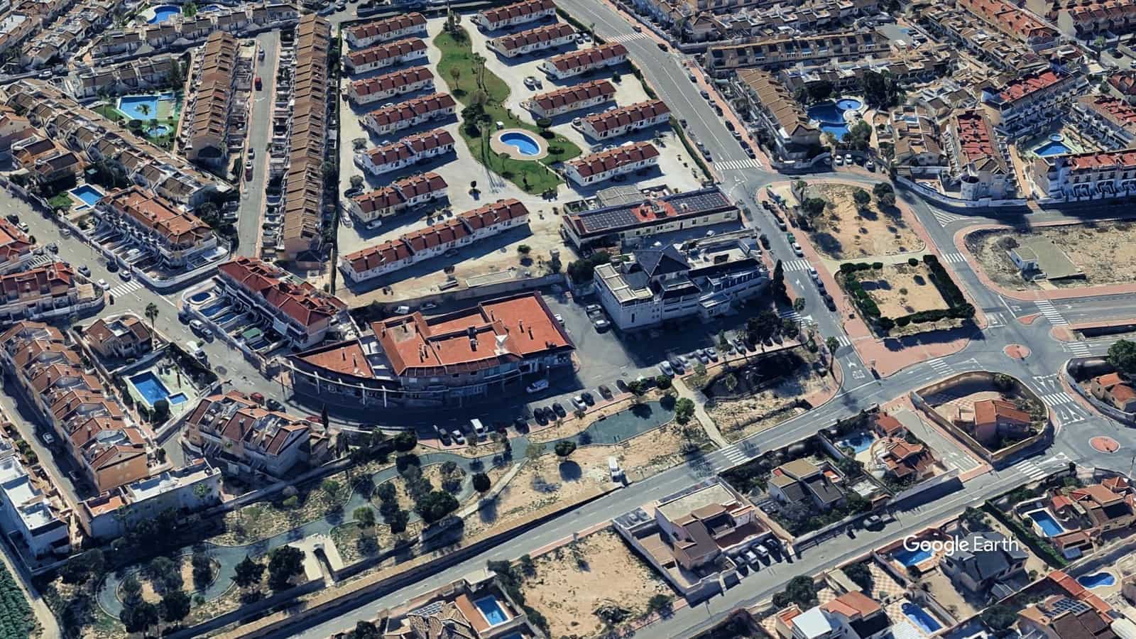 1 bedroom Commercial for sale in Rojales - € 130,000 (Ref: 9382733)