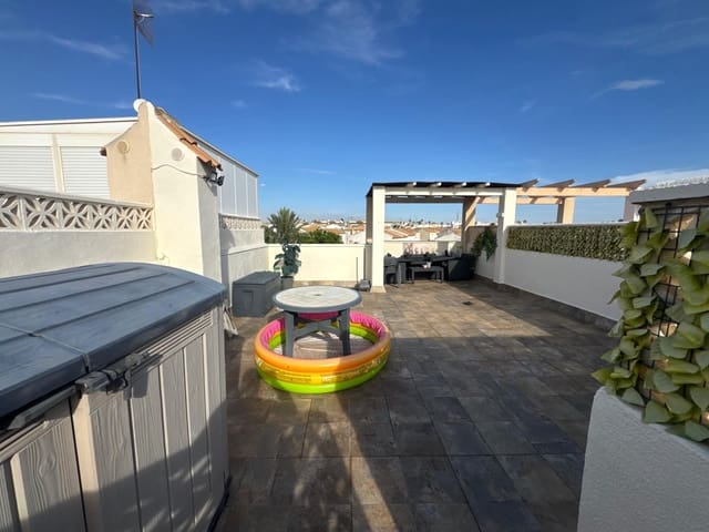 2 bedroom Bungalow for sale in Punta Prima, Orihuela with pool - € 139,500 (Ref: 9396232)