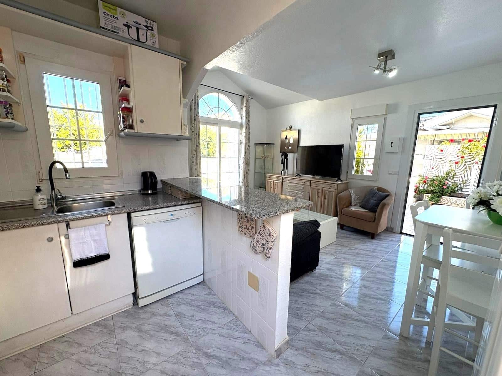 2 camera da letto Bungalow in vendita in Torrevieja con piscina - 169.000 € (Rif: 9400829)