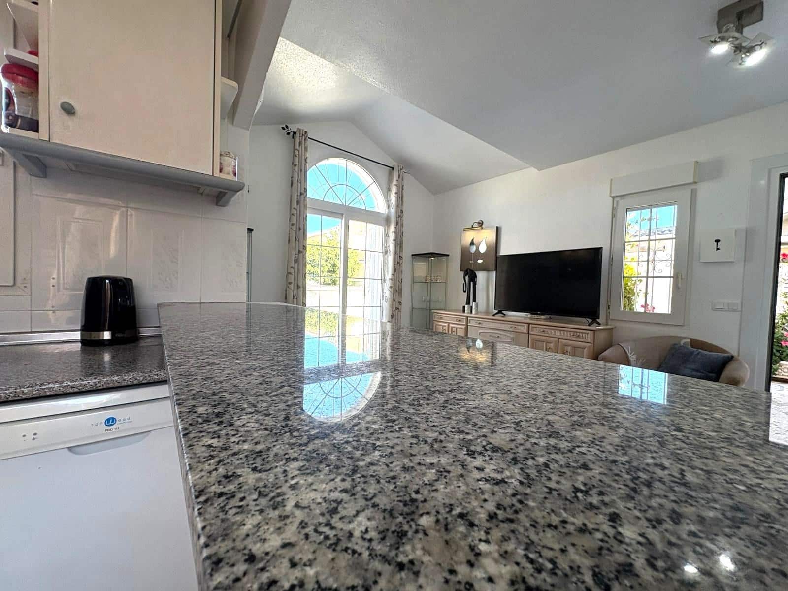 2 camera da letto Bungalow in vendita in Torrevieja con piscina - 169.000 € (Rif: 9400829)