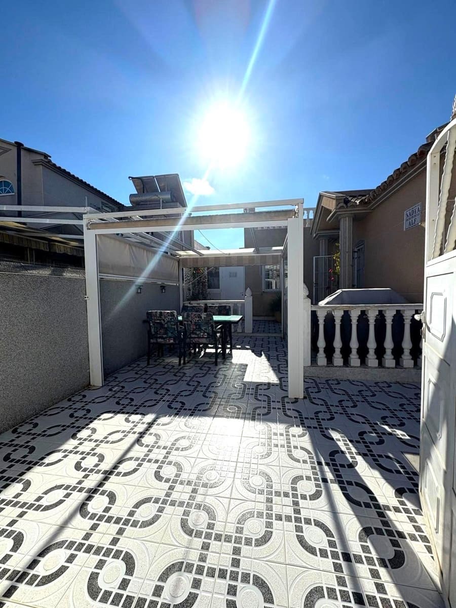 2 camera da letto Bungalow in vendita in Torrevieja con piscina - 169.000 € (Rif: 9400829)