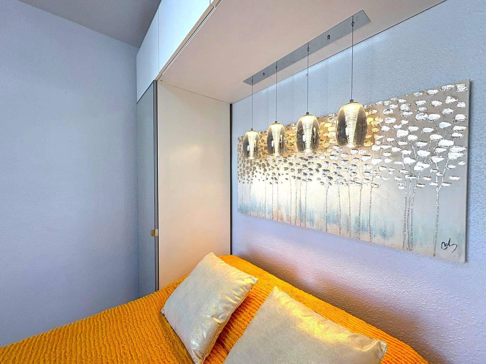 Bungalow de 2 habitaciones en Torrevieja en venta con piscina - 165.000 € (Ref: 9400829)