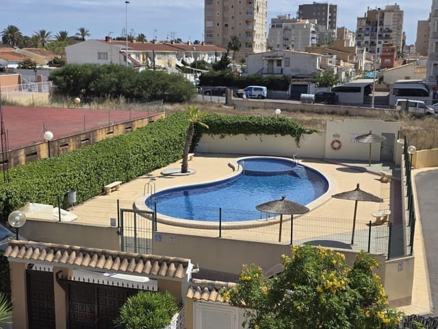 4 soveværelse Lejlighed til salg i Aguas Nuevas, Torrevieja med swimmingpool garage - € 238.000 (Ref: 9403288)