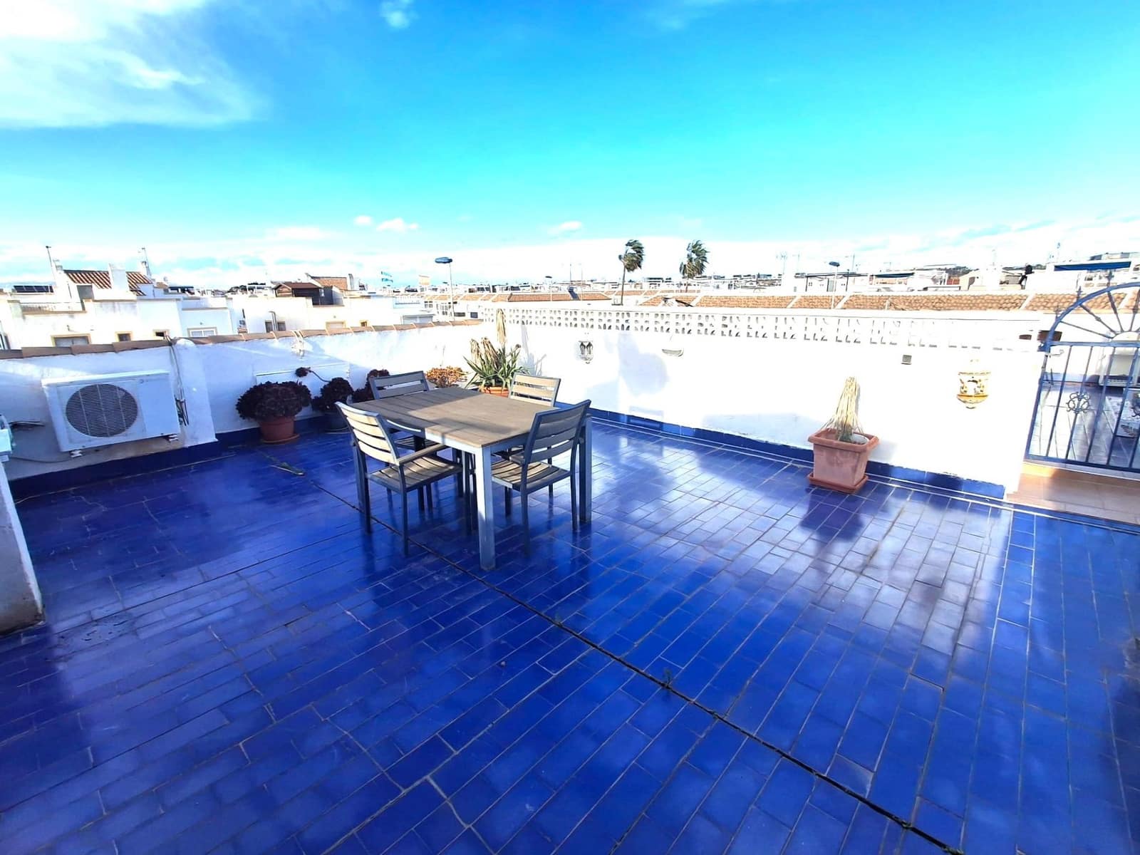 3 bedroom Bungalow for sale in Torrevieja with pool - € 129,900 (Ref: 9416047)