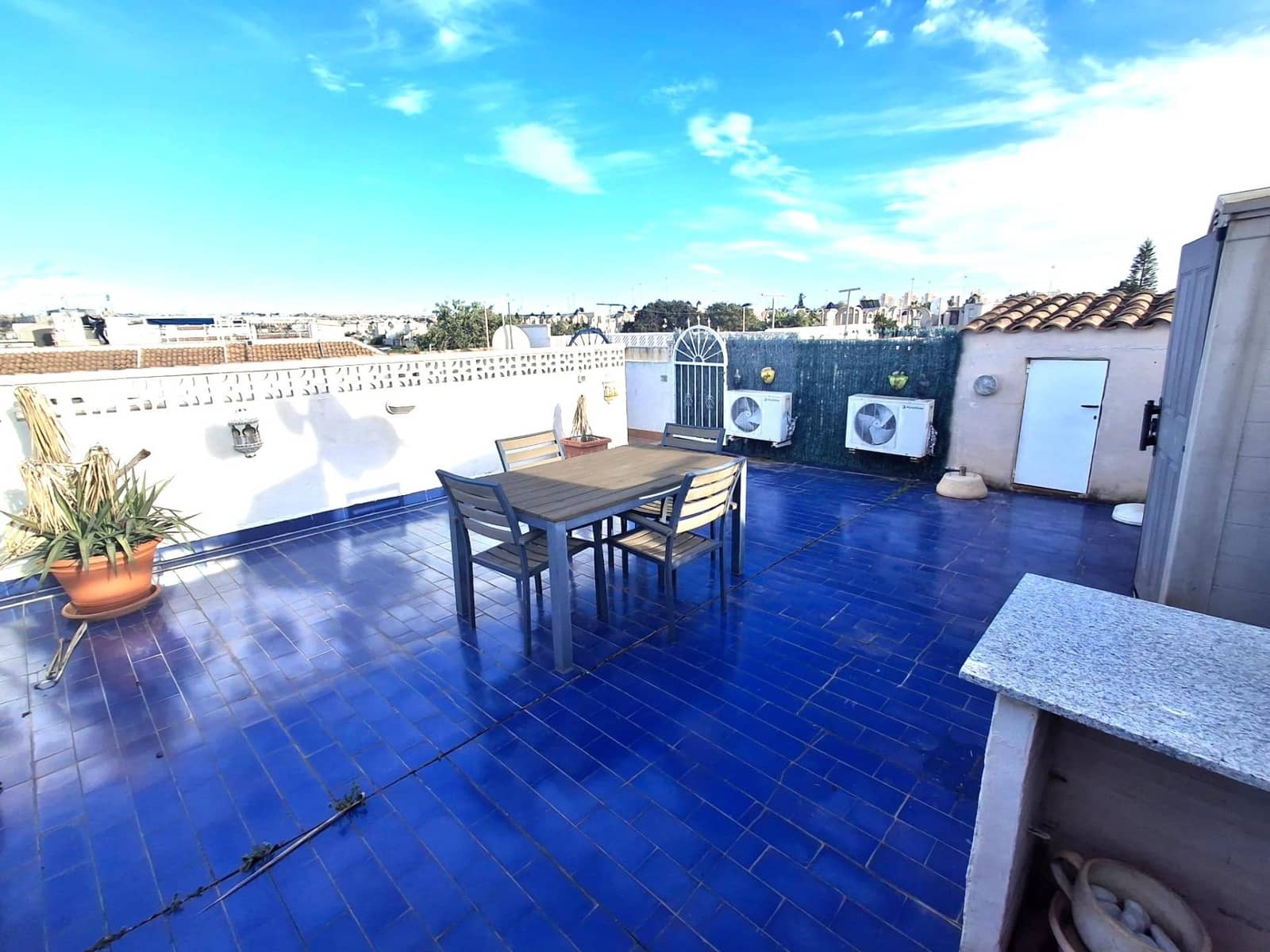 3 bedroom Bungalow for sale in Torrevieja with pool - € 129,900 (Ref: 9416047)