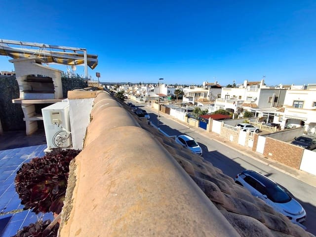 3 makuuhuone Bungalow myytävänä paikassa Torrevieja mukana uima-altaan - 129 900 € (Ref: 9416047)