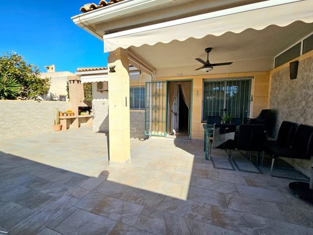 4 bedroom Villa for sale in Parque de las Naciones, Torrevieja with pool - € 248,000 (Ref: 9419605)