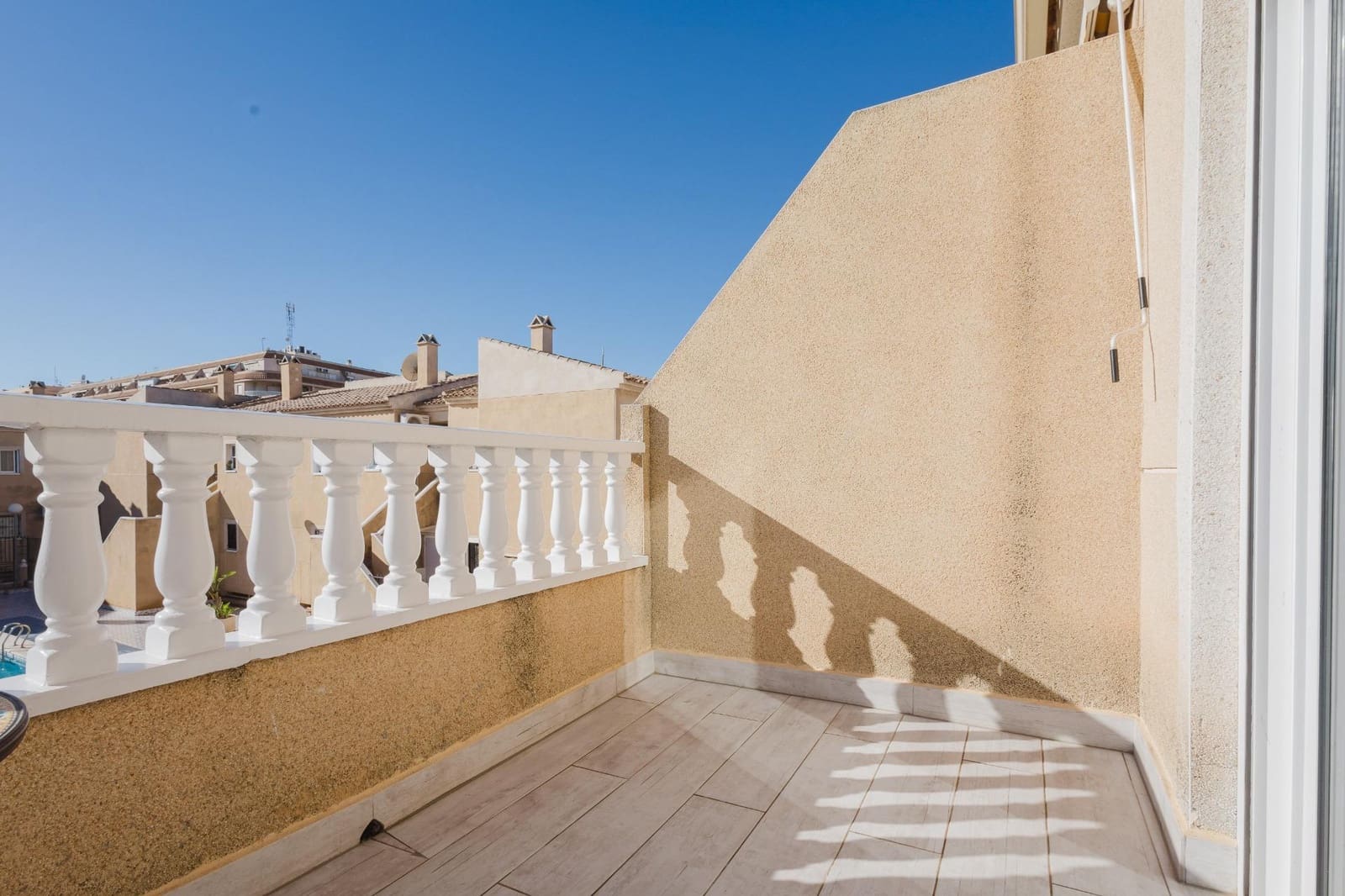 2 soverom Bungalow til salgs i Torrevieja med svømmebasseng - € 139 990 (Ref: 9427439)