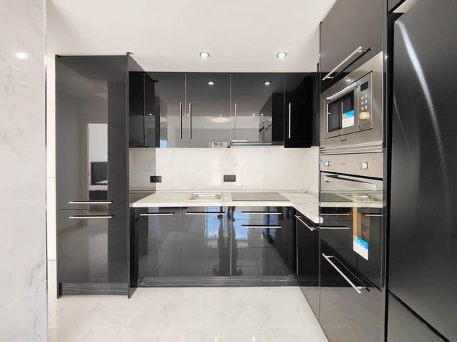 2 bedroom Apartment for sale in Mar Azul, Torrevieja with pool - € 179,500 (Ref: 9427440)