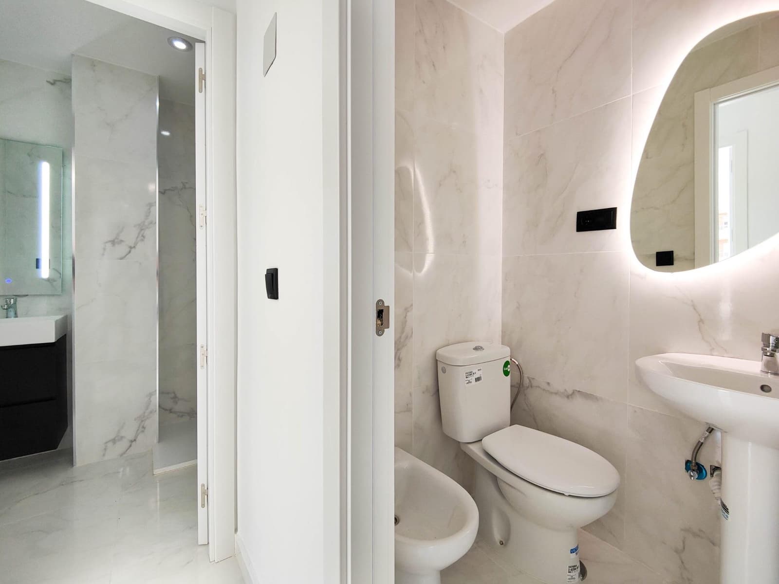 2 soverom Leilighet til salgs i Mar Azul med svømmebasseng - € 179 500 (Ref: 9427440)