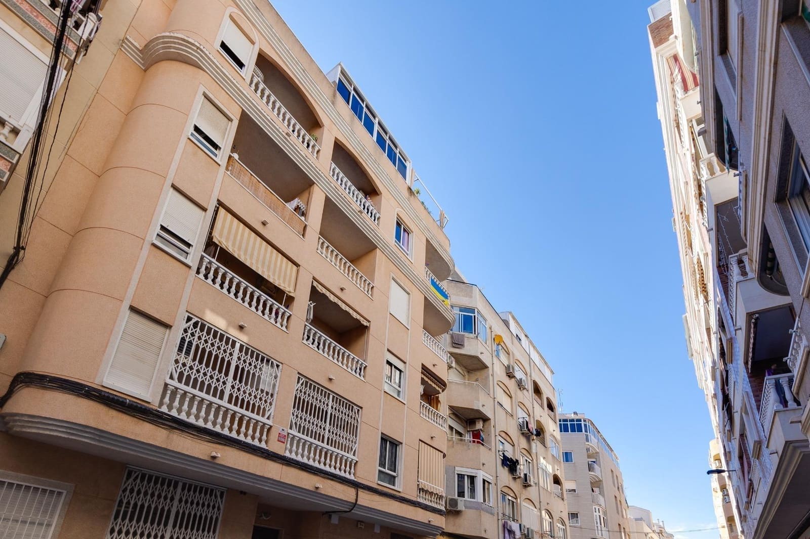 2 chambre Appartement à vendre à Torrevieja - 115 000 € (Ref: 9436083)