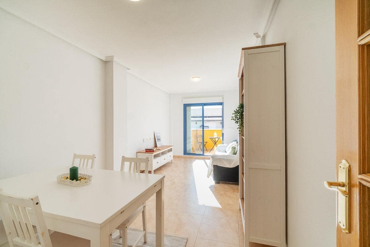 Ático de 3 habitaciones en Torrevieja en venta - 179.000 € (Ref: 9440244)