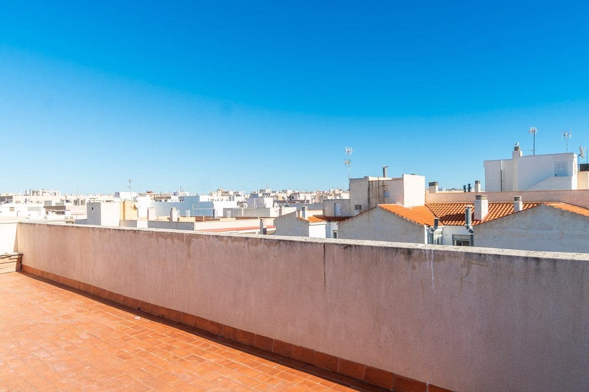 Ático de 3 habitaciones en Torrevieja en venta - 179.000 € (Ref: 9440244)