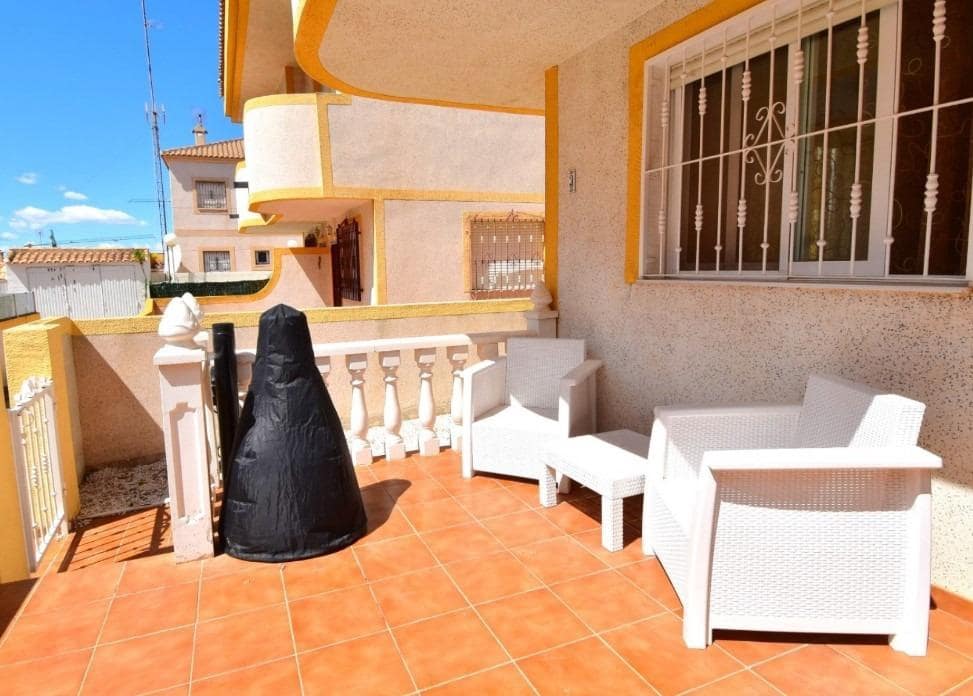 3 sovrum Radhus till salu i La Florida med pool - 184 900 € (Ref: 9449049)