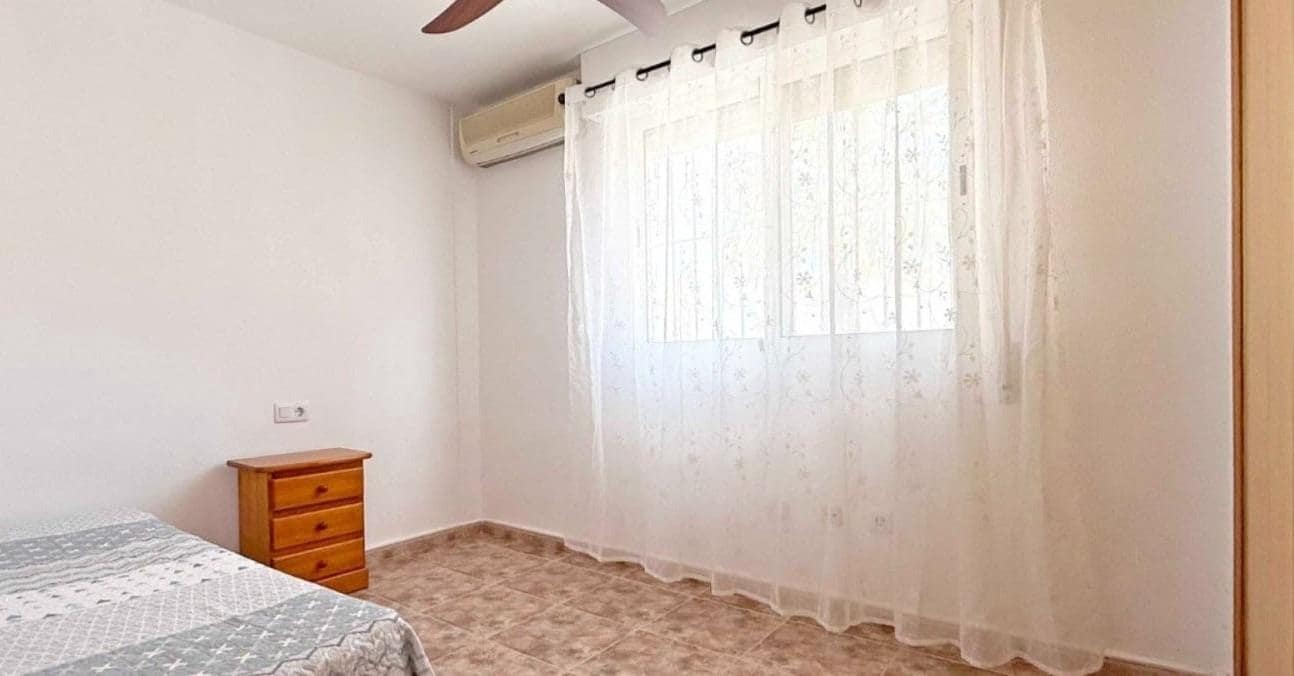 3 sovrum Radhus till salu i La Florida med pool - 184 900 € (Ref: 9449049)