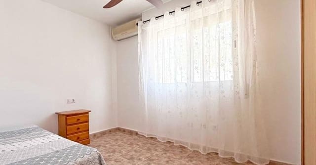 3 soveværelse Rækkehus til salg i La Florida, Orihuela med swimmingpool - € 184.900 (Ref: 9449049)