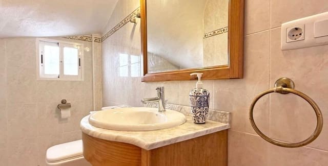 3 soveværelse Rækkehus til salg i La Florida, Orihuela med swimmingpool - € 184.900 (Ref: 9449049)